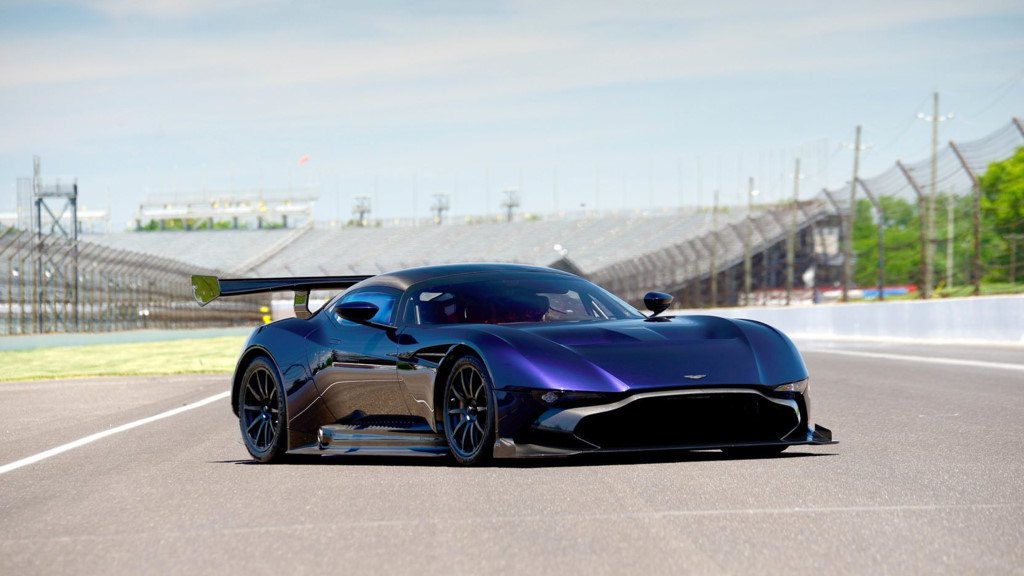 Aston Martin Vulcan có số lượng sản xuất 24 chiếc