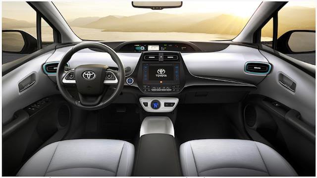Nội thất Toyota Prius 2017  